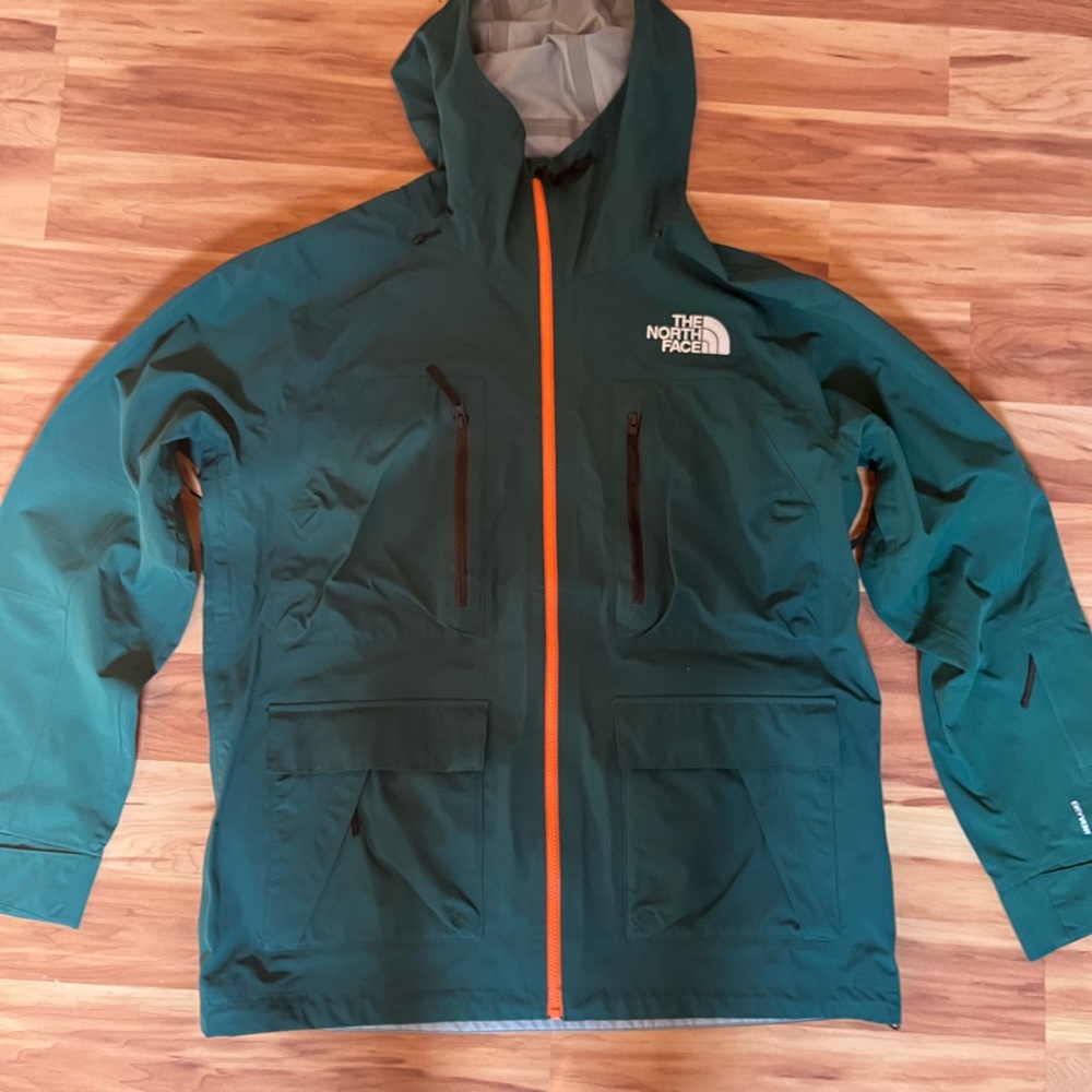 The North Face Men's Dragline Jacket in Green and Orange Performance Jacket